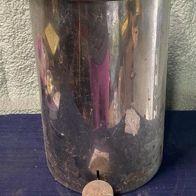 Vintage Beauty Can