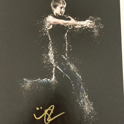 Shailene Woodley signed mini poster