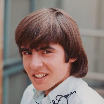 David Jones signed Monkees photo. GFA Authenticated