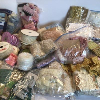 1131 Lace & Trim Lot