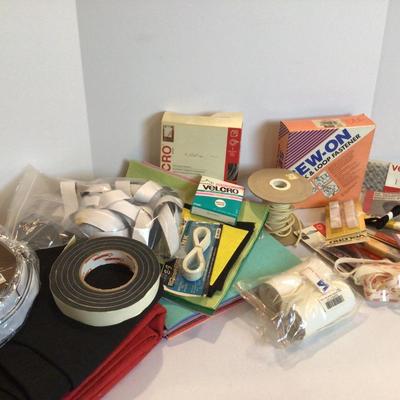 1129 Velcro & Felt Lot