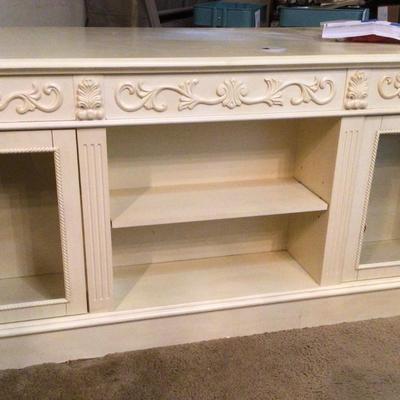 1120 Heirloom Chelsea Executive Desk