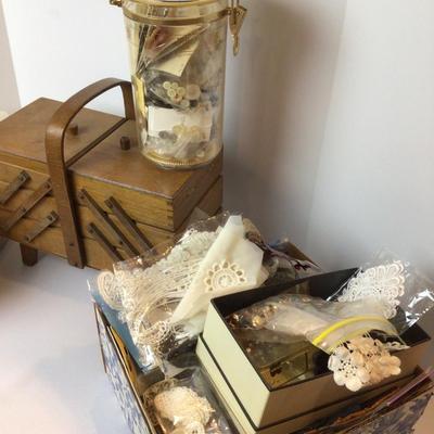1114 Vintage Sewing Box & Large lot of Supplies