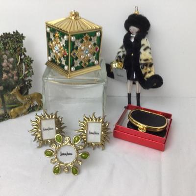 1105 Neiman Marcus Lot