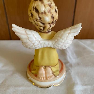 Gorham Kneeling Guardian Angel -- Yellow