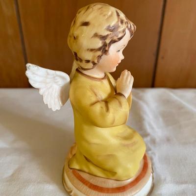 Gorham Kneeling Guardian Angel -- Yellow