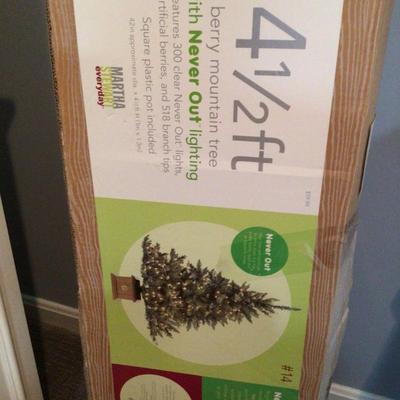 1095 Martha Stewart Christmas Tree & Decor Lot