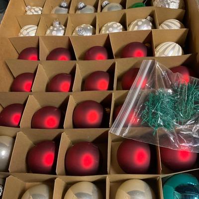 Vintage Bulbs In Box Three Deep