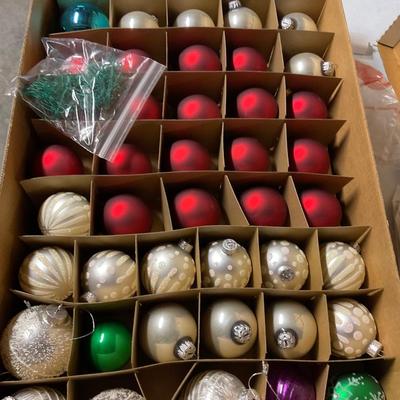 Vintage Bulbs In Box Three Deep