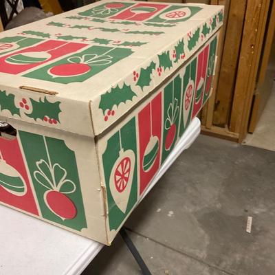 Vintage Bulbs In Box Three Deep