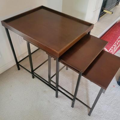 Hammary Nesting End Tables (2LR-KW)