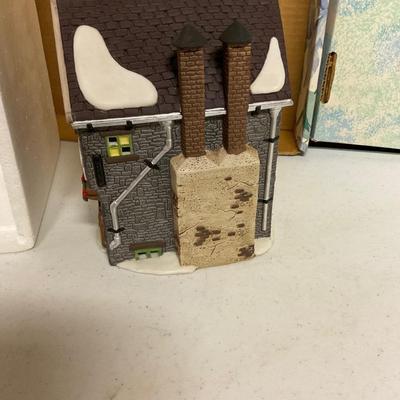 Department 56 â€œ KINGSFORDâ€™S BREW HOUSEâ€