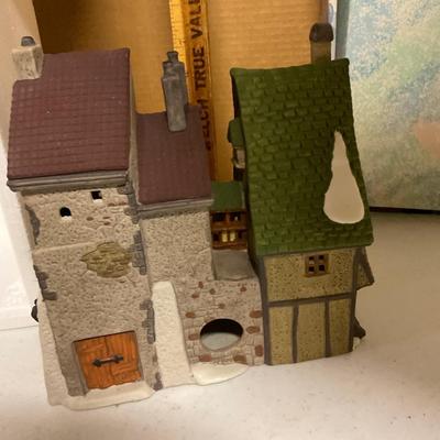 Department 56 â€œFAGINâ€™S HIDE-A-WAYâ€