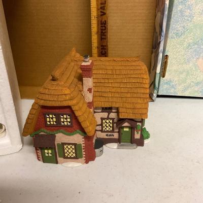 Department 56 â€œCOBB COTTAGE â€œ