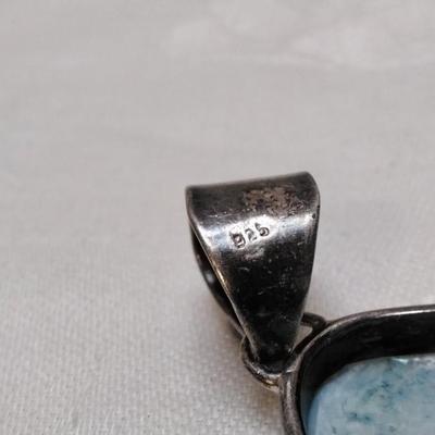 Shell 925 Pendant With Aquamarine Accent