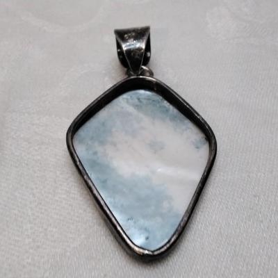 Shell 925 Pendant With Aquamarine Accent
