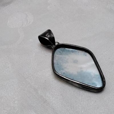 Shell 925 Pendant With Aquamarine Accent