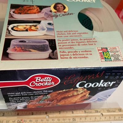 Betty Crocker Express Cooker NEW