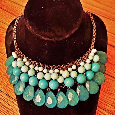 Vtg  Turquoise Glass & Beads Statement Necklace Unsigned