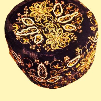 Vtg Evelyn Varon Exclusive Tarboush Hat Beaded  Zaedozi gold Embroidery