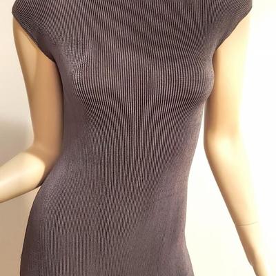 Titanium Cornrows Plise' body con dress  textured Very chic