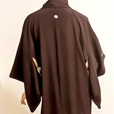 Vtg Japanese Silk Hand Painted Kimono Family Crest Kyoto, Japan Circa 1940's