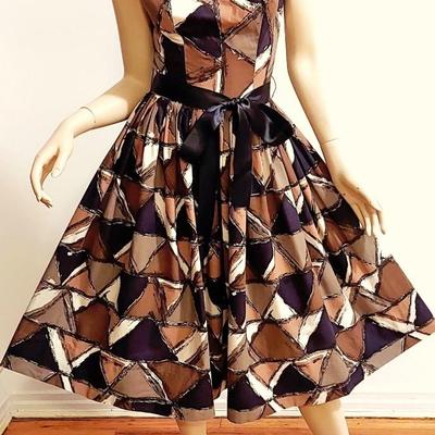 Vtg 1950's Fit & Flare Cotton Dress Geometric Pattern Brown/Black Satin sash