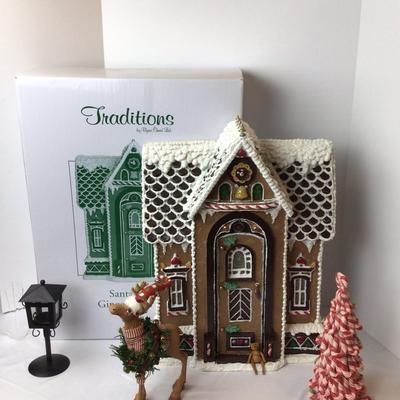 1068 Traditions by Byers Choice â€œSantaâ€™s Chaletâ€
