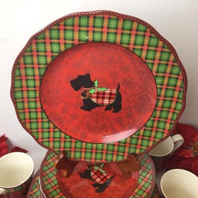 1066 Christmas Scotty 222 Fifth Dish Set