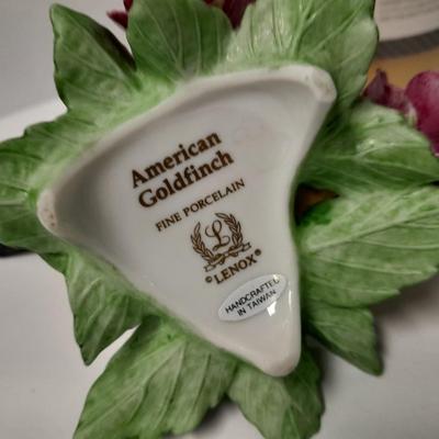 LENOX Western Meadowlark and American Goldfinch Fine porcelain Birds with Vanilla candle