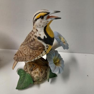 LENOX Western Meadowlark and American Goldfinch Fine porcelain Birds with Vanilla candle