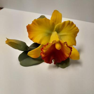 LENOX Fine porcelain flowers Daffodil, and Iris