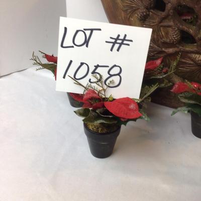 1058 Christmas Holiday Decor Lot