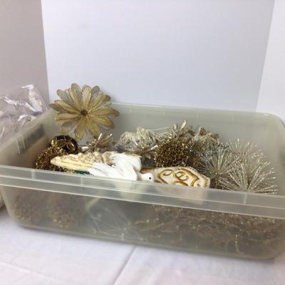 1055 Golden Holiday Ornament Lot