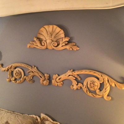 1041 Wooden Floating Headboard & Sleep Number King Bed
