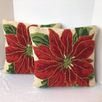 1039 Poinsettia Wool Hooked Pillows