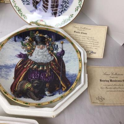 1031 Lenox Collections Holiday Plates