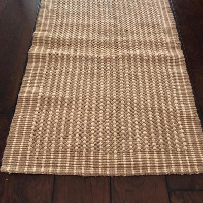 Natural jute rugs (2)