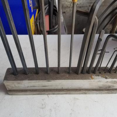 Allen Wrenchs with Stand