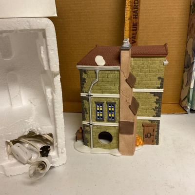 Department 56 â€œKINGâ€™S ROAD POST OFFICEâ€