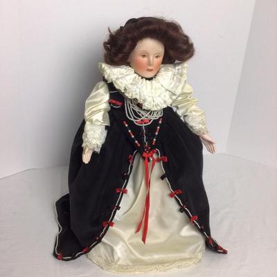 785 Queen Elisabeth Doll