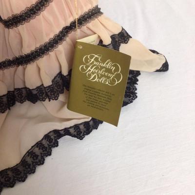 777 Franklin Heirloom Doll â€œCoca Cola Ladyâ€