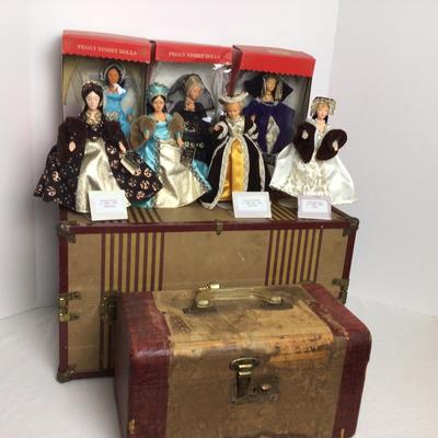 774 Peggy Nisbet Wives of Henry VIII & Luggage