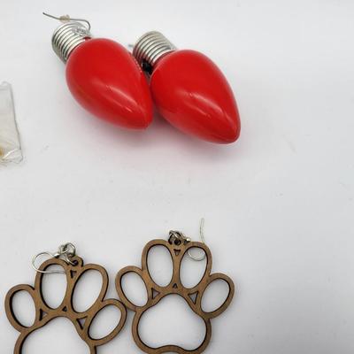 CrAzY, fUn Earring Lot