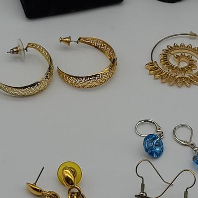 Costume Earring Lot