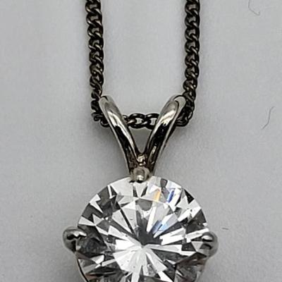 Costume Jewelry Necklaces & Pendants