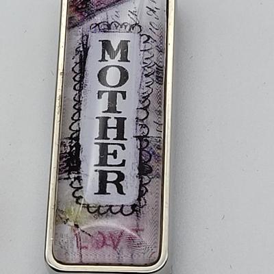 Costume Jewelry Necklaces & Pendants
