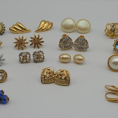 Golden Girl's Earring Lot