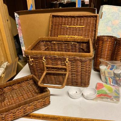Vintage Wicker Picnic Basket