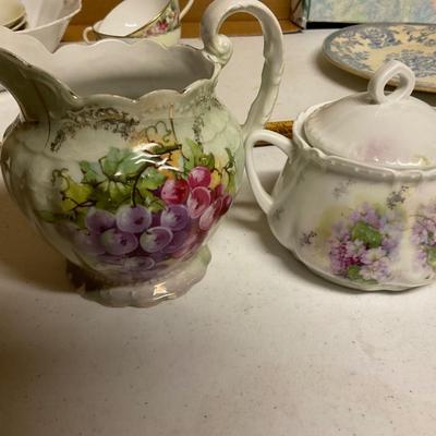 Bavaria Sugar Bowl And pitcher With Chips On Bottom